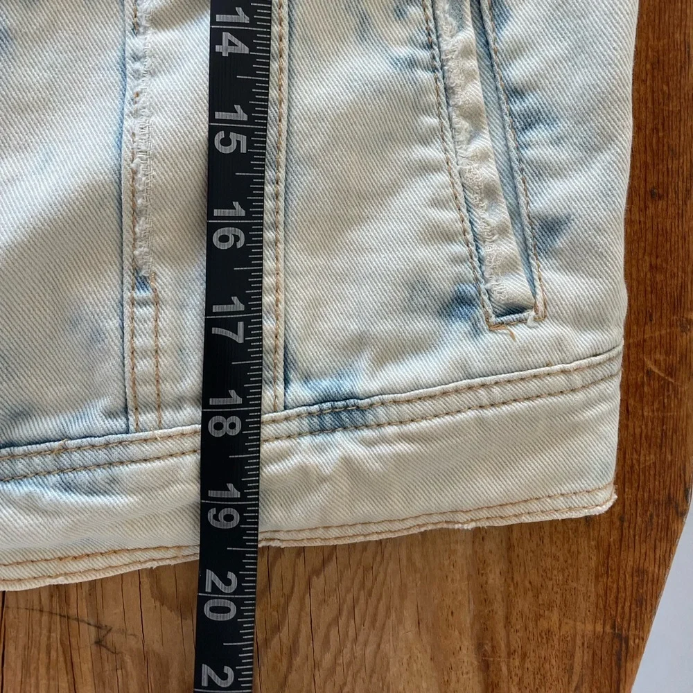 Free People Jones Tie Dye Blue Rumors Denim Jacket Distressed Light Women’s 6 - Picture 9 of 10